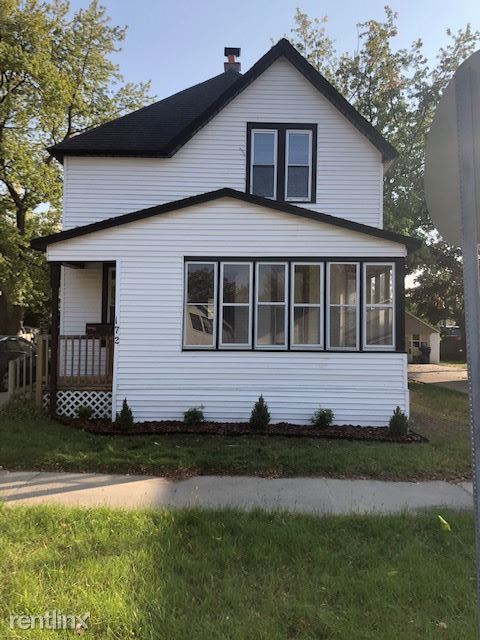 Primary Photo - 172 E 16th St