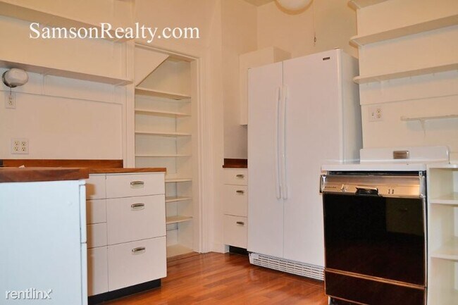 Building Photo - 6 br, 3.5 bath House - 173 George St