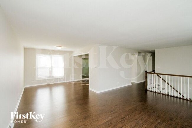Foto del edificio - 432 Ardglass Ct