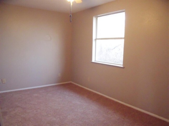 Foto del interior - 6468 Highway 5 N