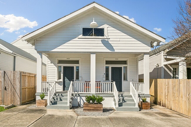 Building Photo - 2604 Valence St