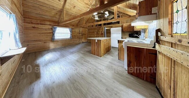 Building Photo - 9320 Treiman Blvd