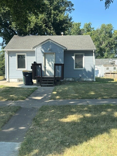 Building Photo - 822 N 13th St