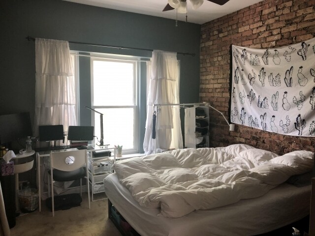 Foto principal - 2945 N Sheffield Ave