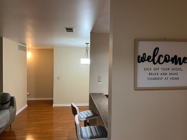 Foto principal - 104 Glengarry Dr