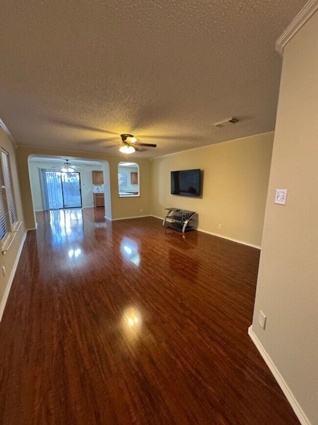 Foto del edificio - 10114 Sandbrook Hill