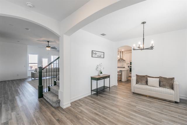 Foto del edificio - 4305 Noble Ln