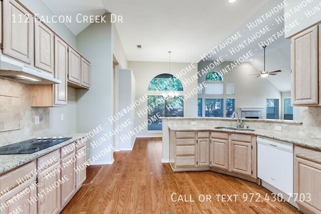 Building Photo - 112 Falcon Creek Dr