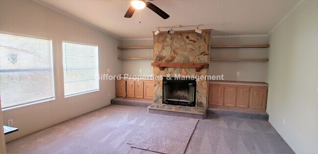 Foto del edificio - 3BR/2BA Home Conveniently Located By NAS JAX