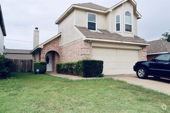 Building Photo - 2320 Hunters Run Dr