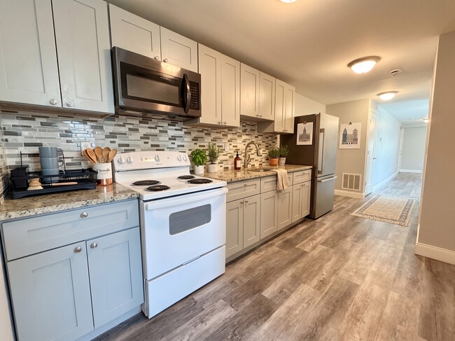 Photo - 5000 N 8th St Apartment