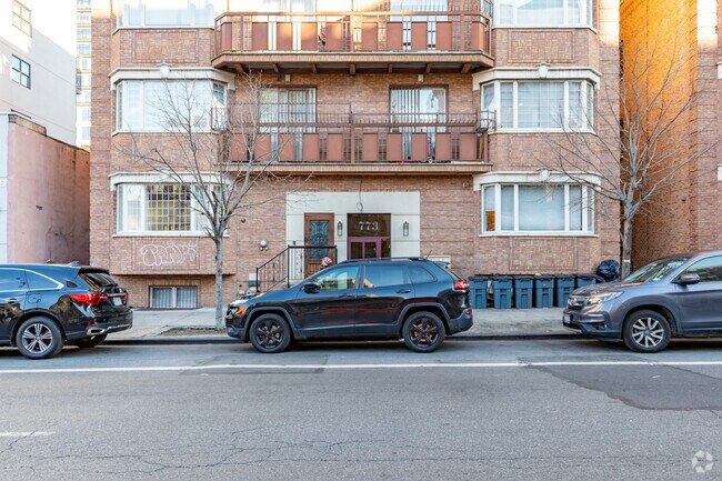 Building Photo - 773 Bedford Ave