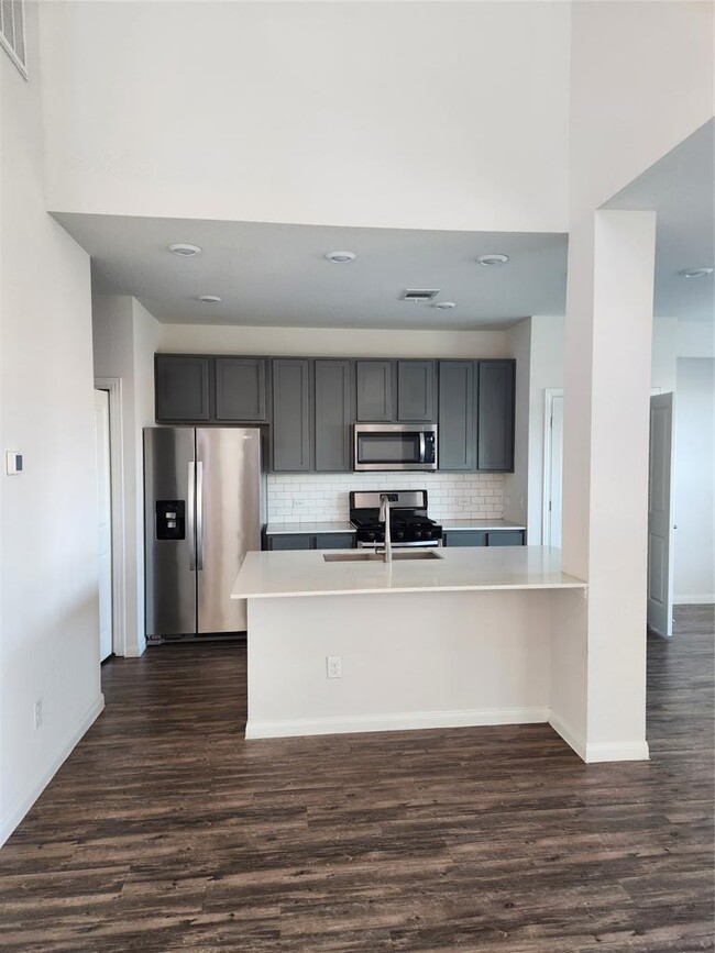 Building Photo - 1206 Beechtree Ln