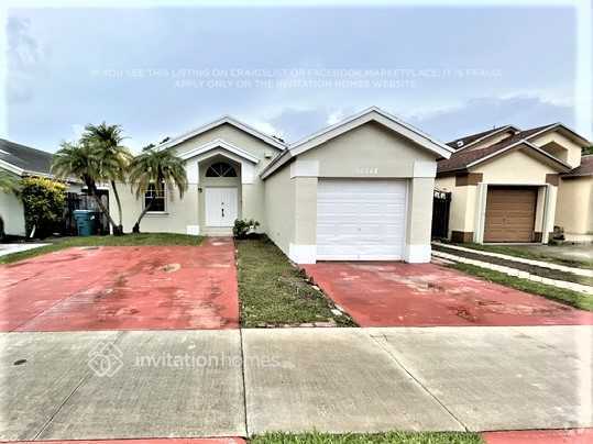 Building Photo - 15548 SW 138th Pl