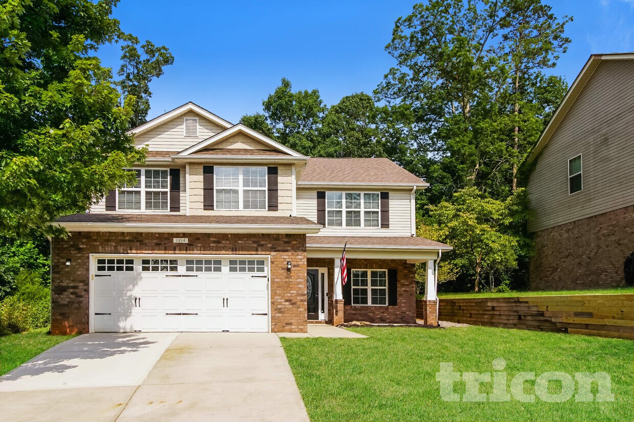 Foto principal - 1814 Woods Ln