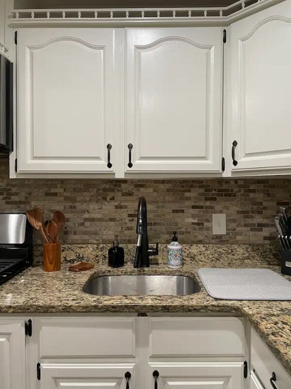 Foto del edificio - 134 Jasper Pl