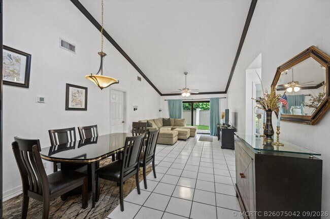 Foto del edificio - 12659 Shady Pines Ct