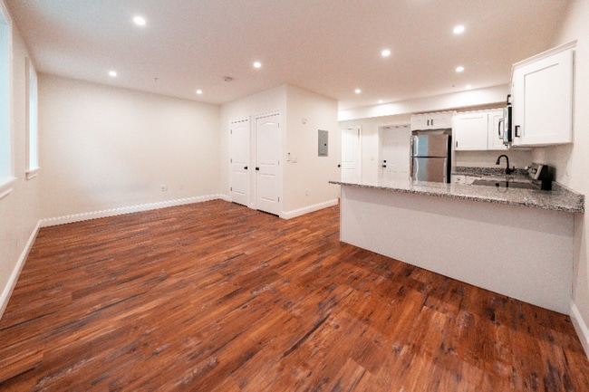 Photo - 19 Academy Dr Apartment