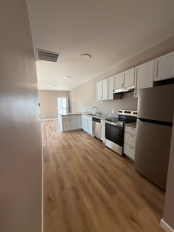 Foto del edificio - 213 N East St