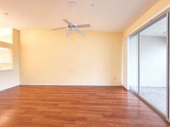 Foto del edificio - North Naples Condo for Rent- 2 Bedroom in Piper's Grove