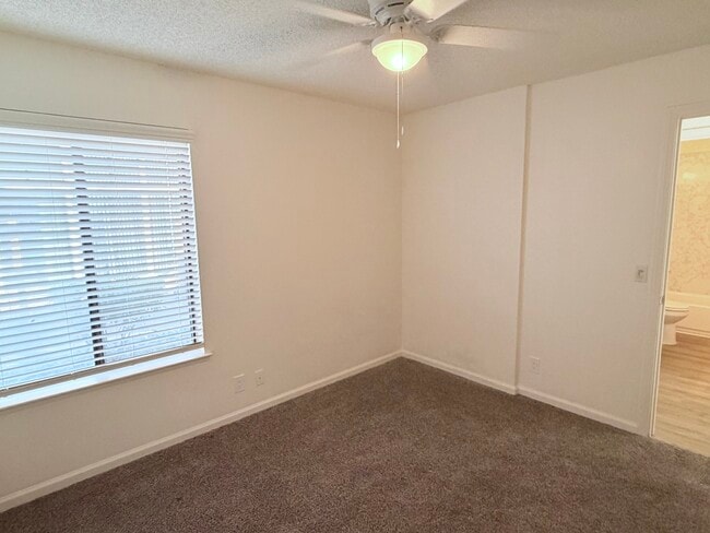 Building Photo - Le Tournesol