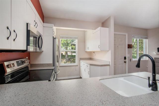 Building Photo - 3 bedroom in Lakewood CO 80226