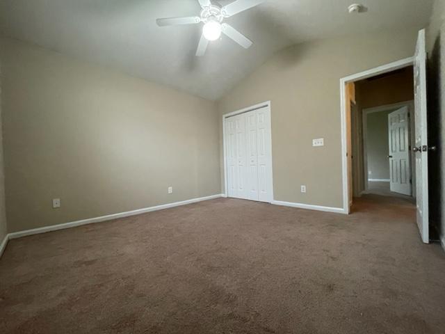 Building Photo - 348 Vesta Dr