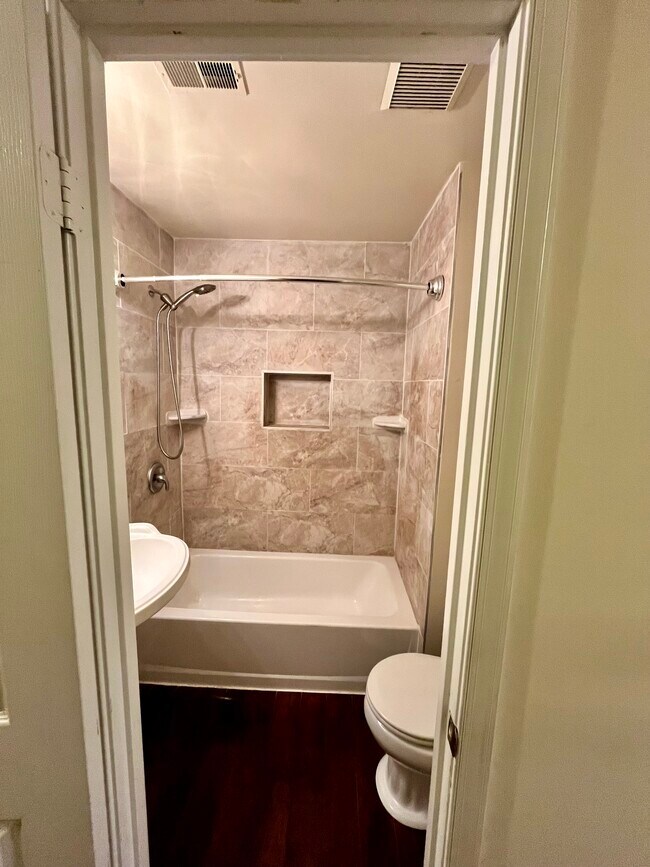 Foto del edificio - 12427 Eden Ln