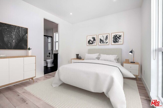 Foto del edificio - 15330 Weddington St