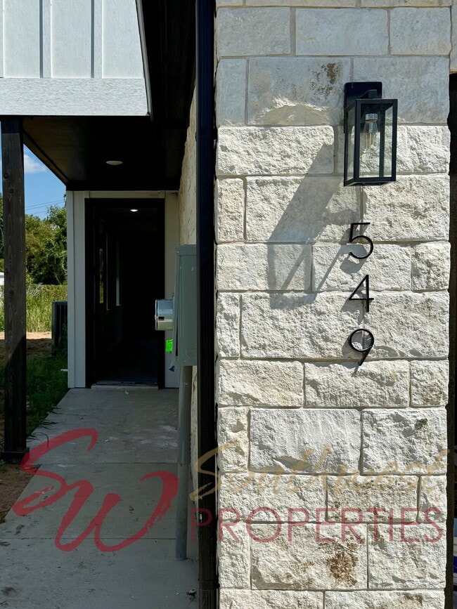 Building Photo - 549 Galt Dr