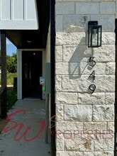 Building Photo - 549 Galt Dr