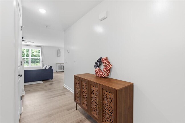 Foto del edificio - 681 Britt Rd