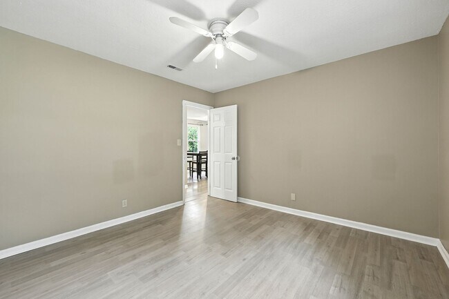 Building Photo - 412 Buckeye Ln