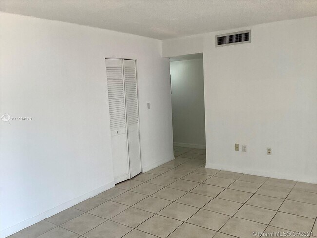 Building Photo - 9980 NW 9th St Cir