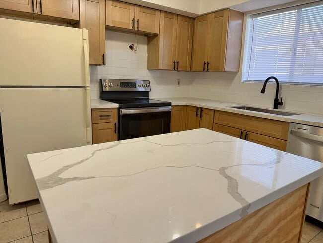 Building Photo - 1500 Bay Area Blvd