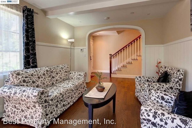 Building Photo - 4 br, 2.5 bath House - 48917 Rustyleaf Ter.