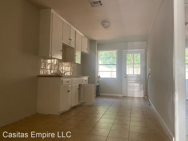 Building Photo - 2 br, 1 bath House - 3814 Cochran St.