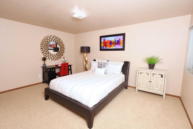 Foto del edificio - Stone Pointe Apartments