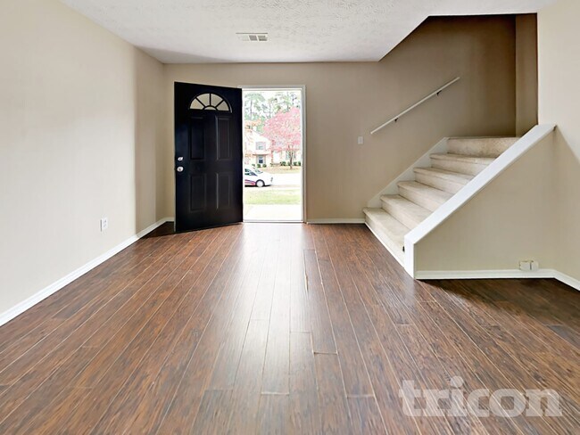 Building Photo - 3326 Newbury Rd