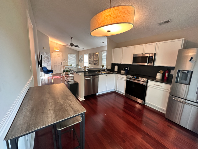 Foto del edificio - 3030 Talledaga Ln SW