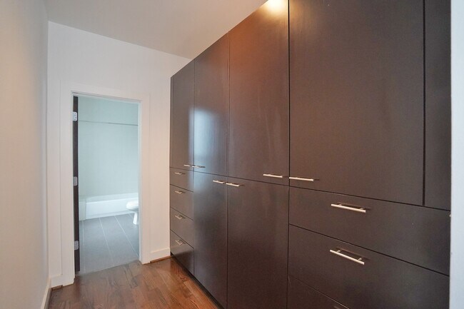 Foto del edificio - 4611 Austin St
