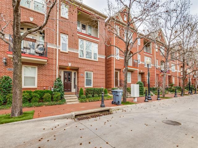 Primary Photo - 2476 Worthington St