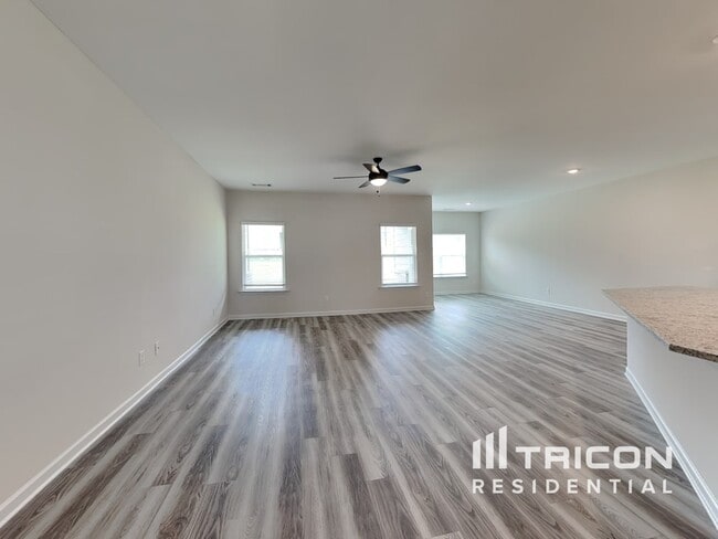 Building Photo - 3201 Azteca Wy