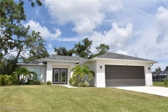 Building Photo - 212 Antis Dr