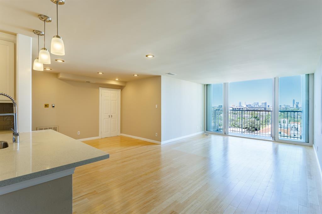 Foto principal - 3614 Montrose Blvd
