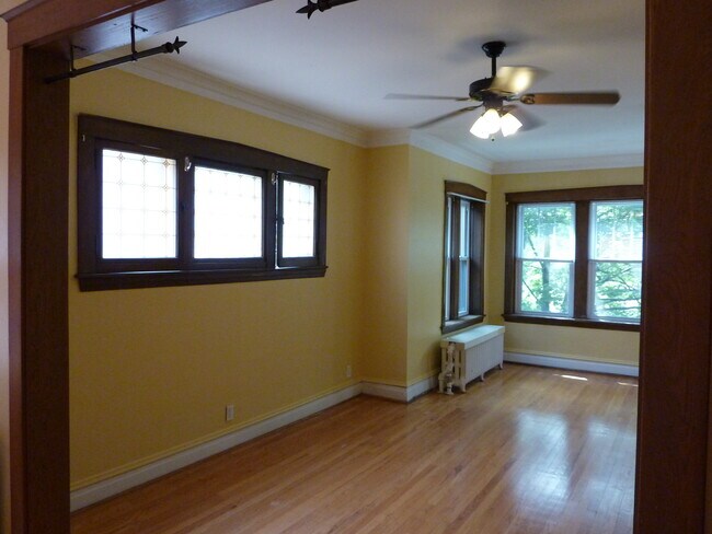 Foto del edificio - 4037 N Long Ave