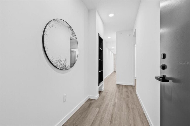 Building Photo - 221 Main St N