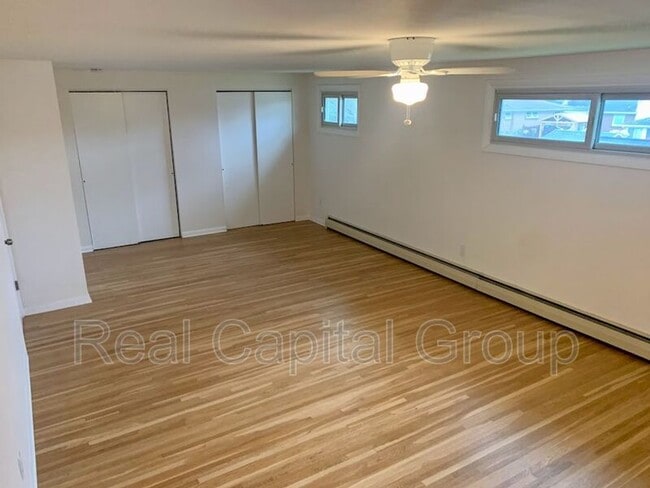 Foto del edificio - 33 Panama Ln