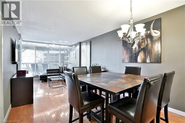 Photo du bâtiment - 415 Locust St