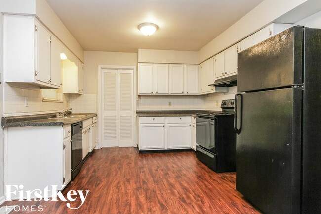 Building Photo - 1919 Caribbean Dr